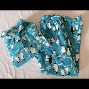 Penguin Flannel PJs Size 10/12